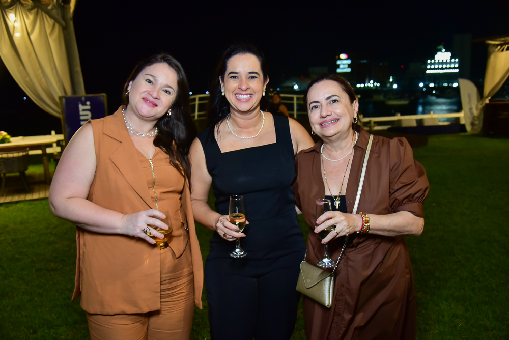 Shelyda Perotti, Gabrielli Romero E Juzefina Menezes (2)