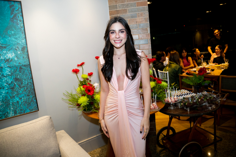 Sessão Parabéns - Nicole Dall’Olio celebra 16 anos cercada de amigos e familiares em Fortaleza
