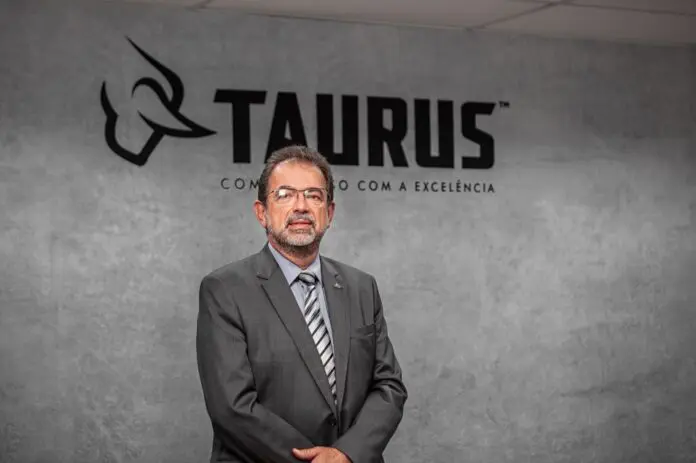 Taurus Salesio Nuhs 3 696x463.jpeg