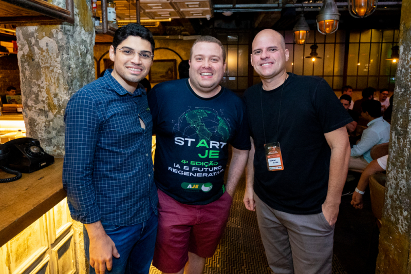 Jornada empreendedora - Encerramento do StartAJE 2025 reúne empresários, jovens talentos e projetos no Hoots Gastropub