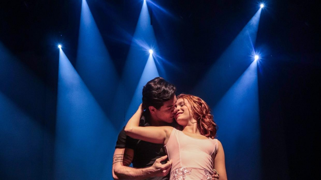 Uma Noite De Ritmo Quente (3)