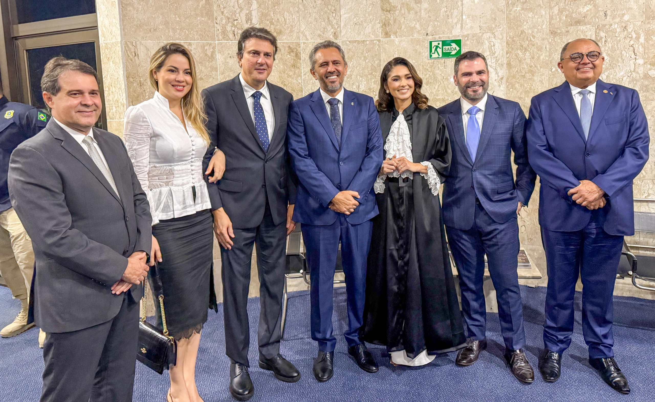 Gisele Alcântara toma posse como desembargadora do TRF5 com presença de autoridades políticas e do Judiciário