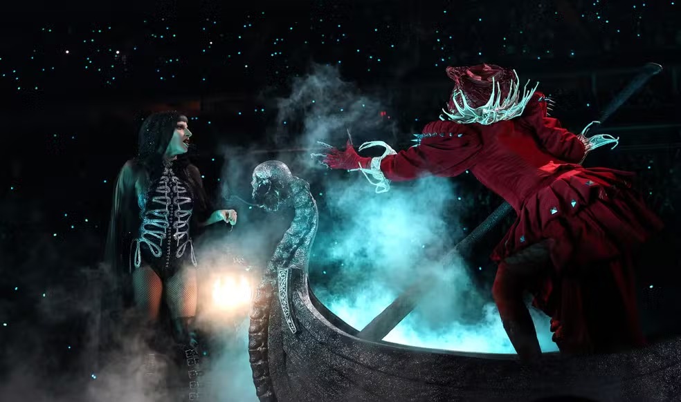 Lady Gaga estreia “The Mayhem Ball Tour” com show mais longo, novos figurinos e clima de espetáculo