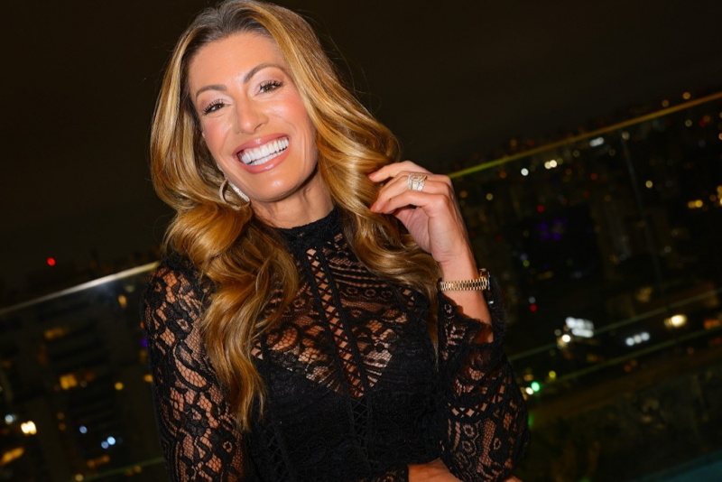 Power Party - Rose Campos Martorano brinda seus 50 no rooftop mais exclusivo de São Paulo