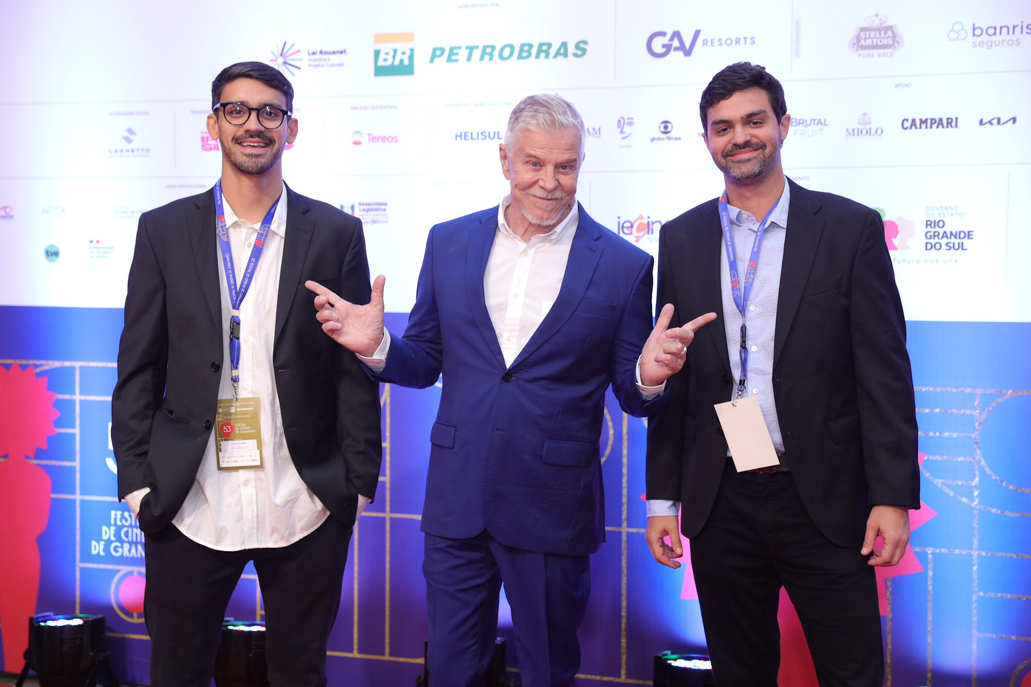 Miguel Falabella é homenageado e brilha no Festival de Gramado ao lado dos filhos