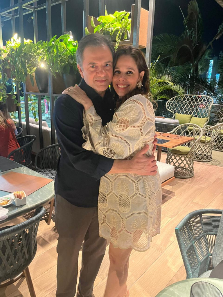 Alexandre Teles E Mirella Tomás