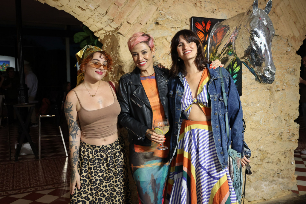 Amanda Gonze, Rafa Mon E Vanessa Roseto