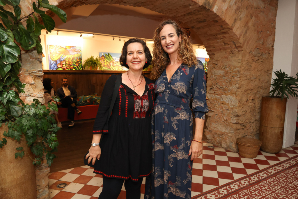 Ana Luiza Faria E Sophie Barbara