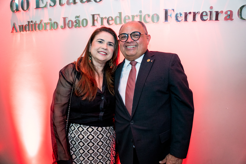 Ana Maysa E Teodoro Silva Santos