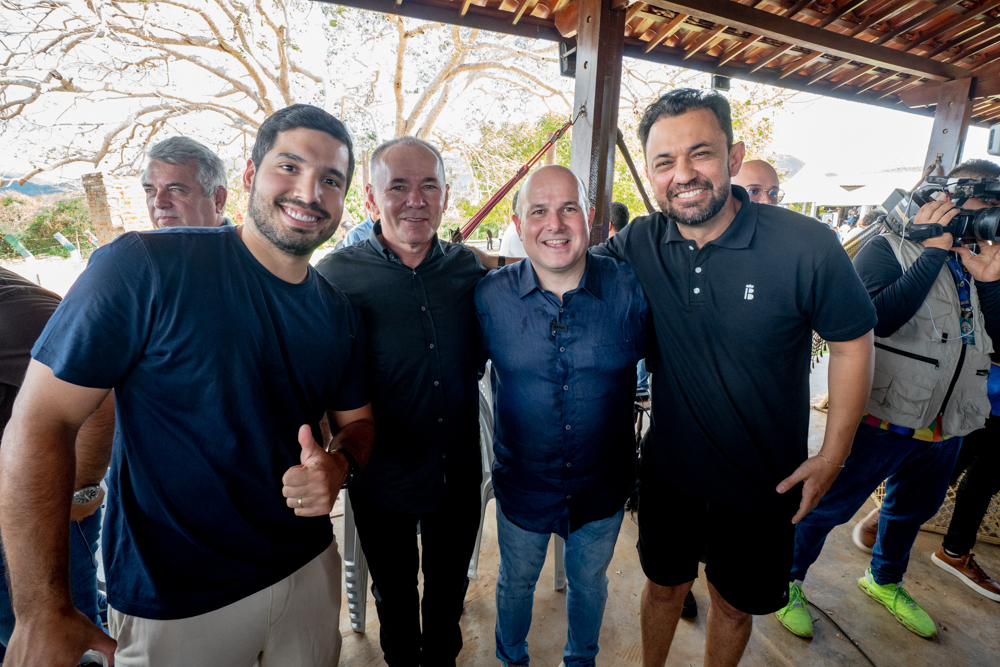 André Ferenandes, Alcides Fernandes, Roberto Cláudio E Ppcell (2)