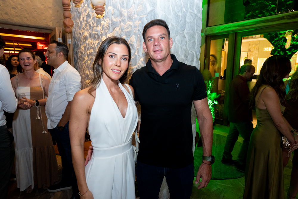 Angela Martin E Carlos Martin Neto