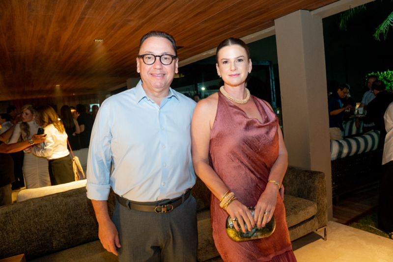 Chic & Intimista - Arquiteto Marcelo Franco abre as portas de seu elegante endereço para festejar a nova idade