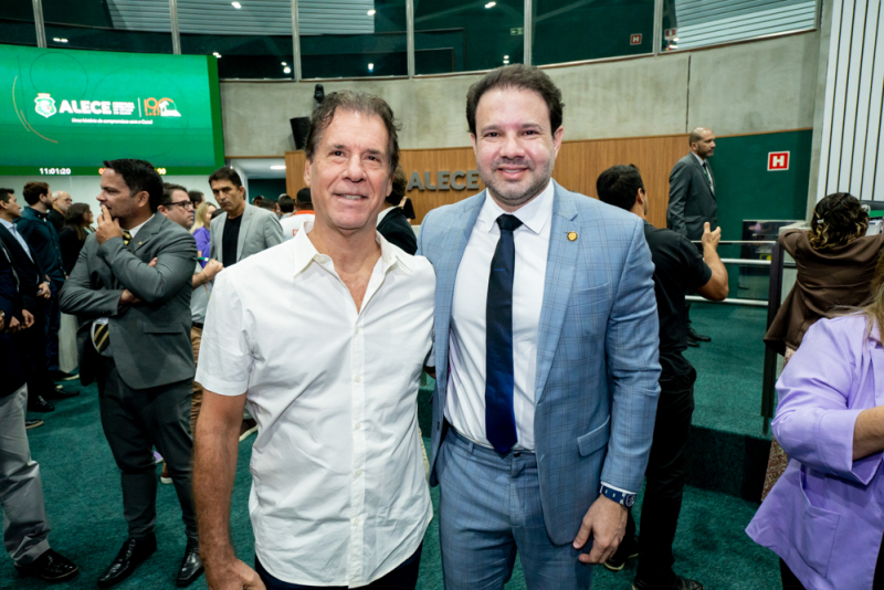 Ícone Esportivo - Assembleia Legislativa homenageia Galvão Bueno com título de Cidadão Cearense