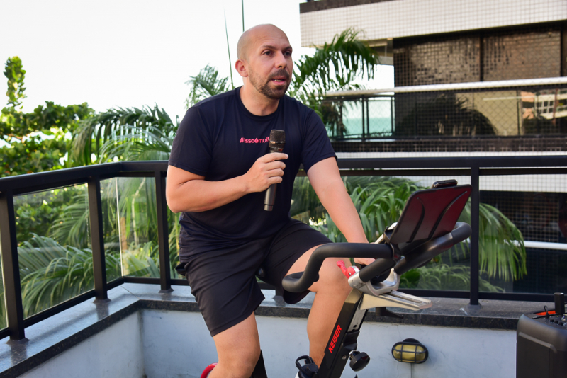 Ritmo saudável - Movimento e lifestyle: AYO Gym agita Beira-Mar com corrida, bike e acroyoga