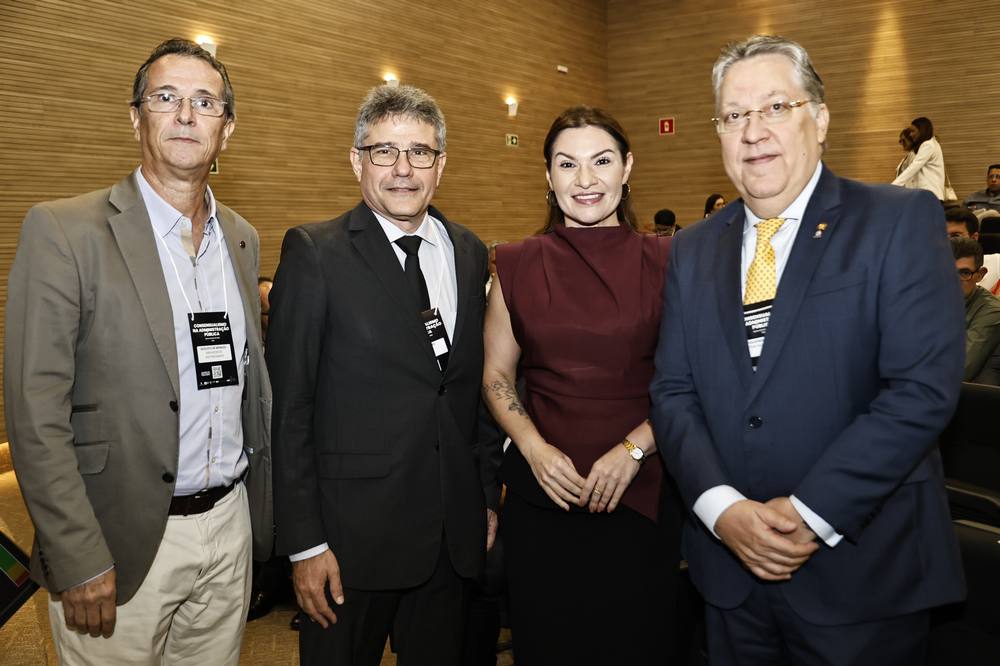 Augusto Menezes, Barros Neto, Brígida Miola E Valdomioro Távora