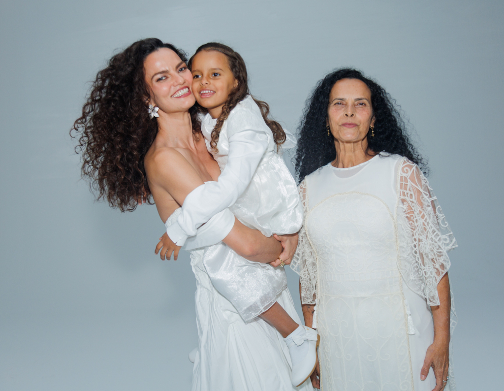 Barbara Fialho, Maria E Telma