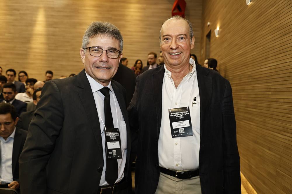 Barros Neto E Luiz Carlos Thé Franco