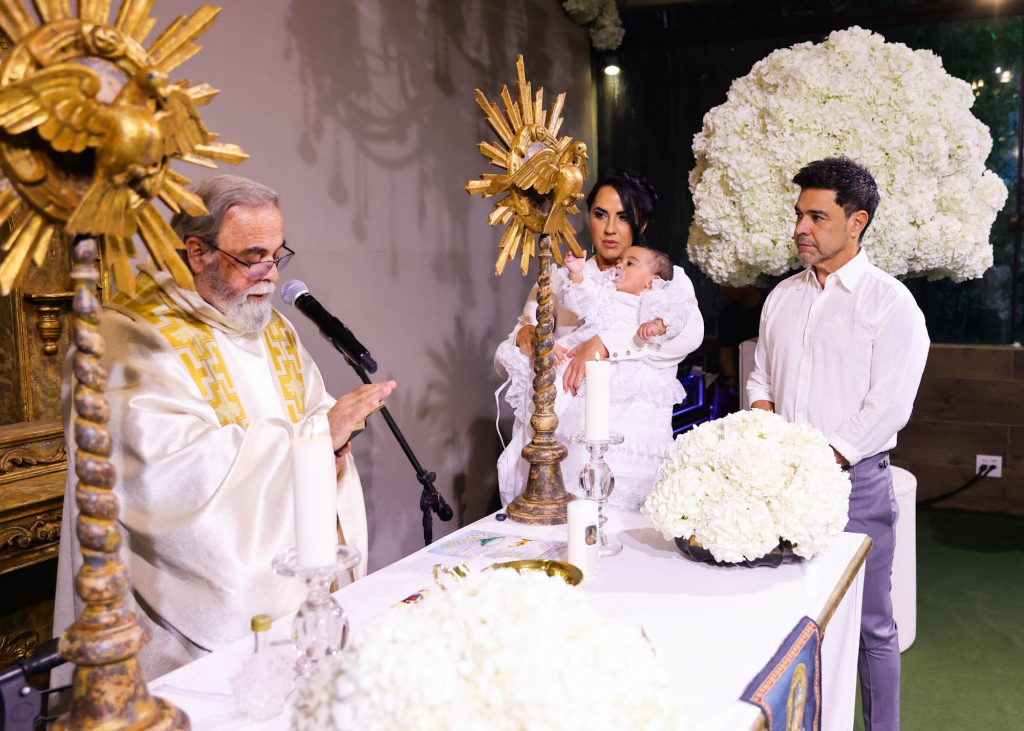 Batizado De Filha De Zezé Di Camargo E Graciele (2)
