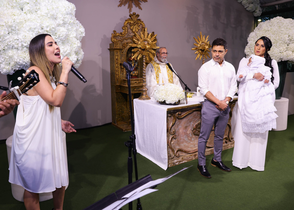 Batizado De Filha De Zezé Di Camargo E Graciele (6)