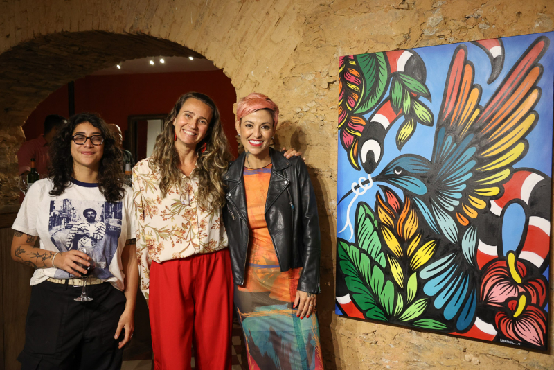 No Bar dos Descasados - Exposição “Raízes em Voo”, de RafaMon, entra em cartaz no Hotel Santa Teresa MGallery