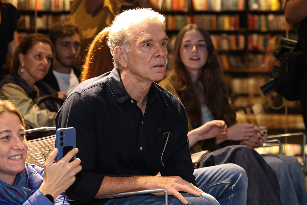 "bruninho", Lança O Livro "entre Sombras E Vitórias