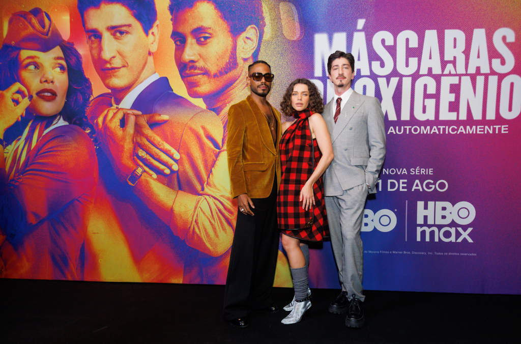 Bruna Linzmeyer, Ícaro Silva E Johnny Massari