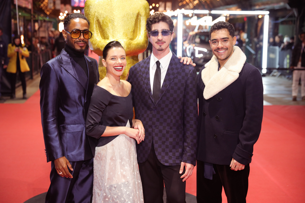 Bruna Linzmeyer, Ícaro Silva, Johnny Massaro E Igor Fernandez