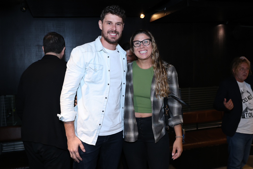 "bruninho", Lança O Livro "entre Sombras E Vitórias