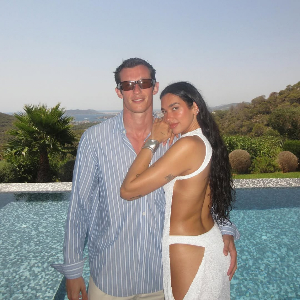 Callum Turner E Dua Lipa