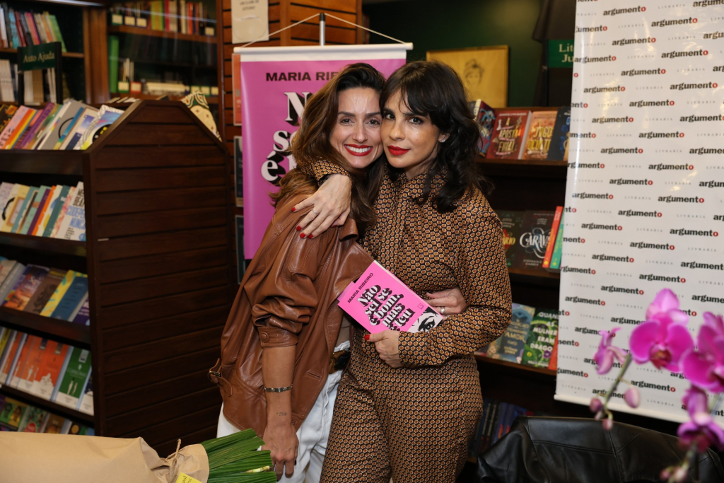 Camila Lucciola E Maria Ribeiro (2)