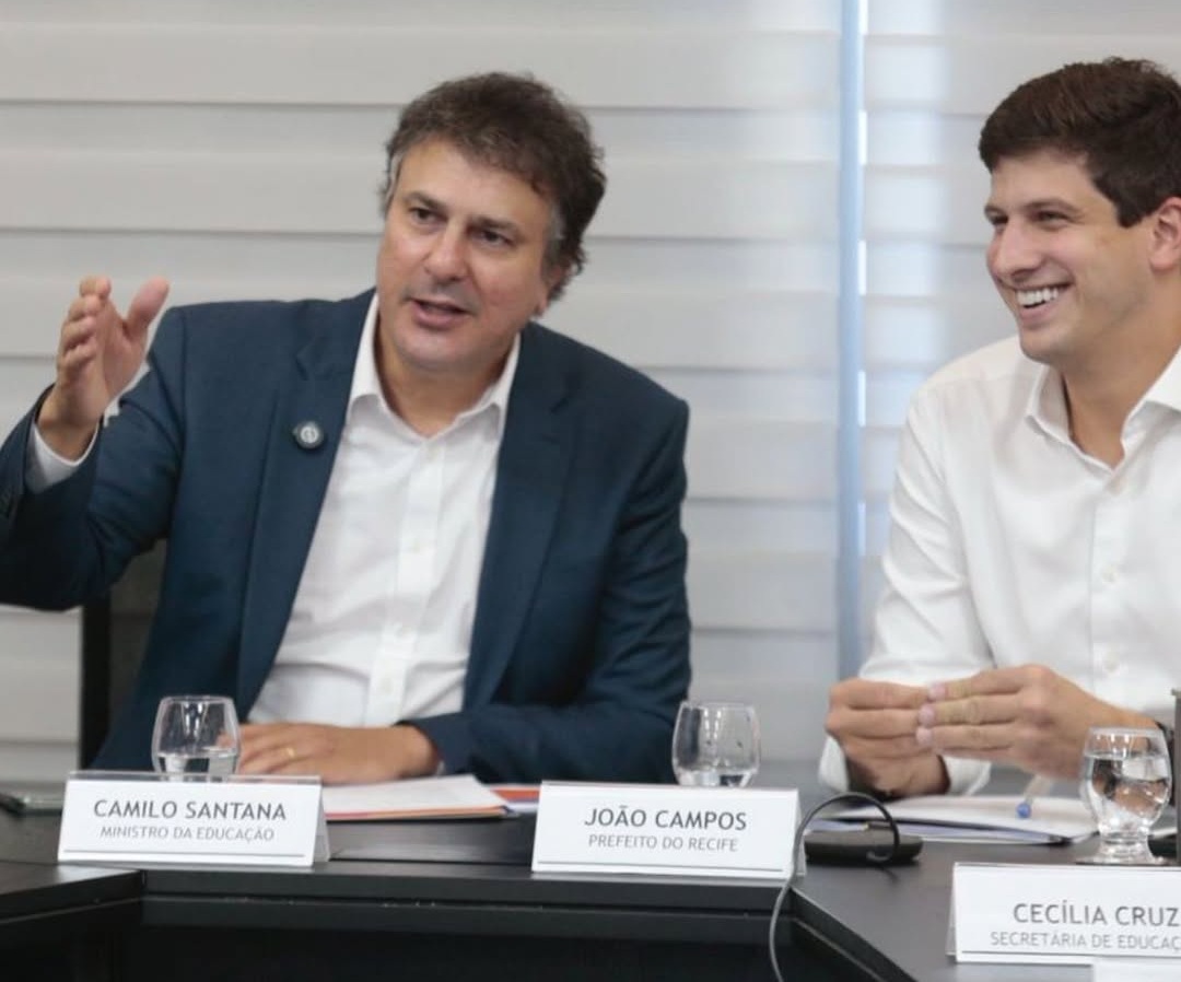Novo campus do IFPE será construído em prédio histórico, dizem Camilo Santana e João Campos