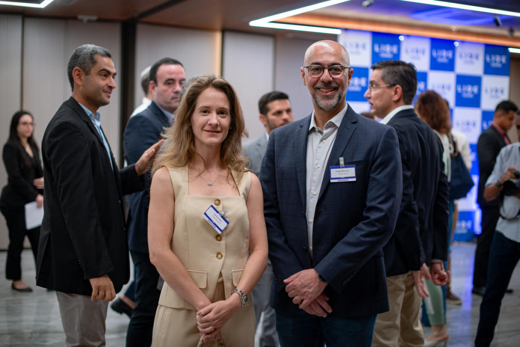 Carla Pontes E Sergio Maurício