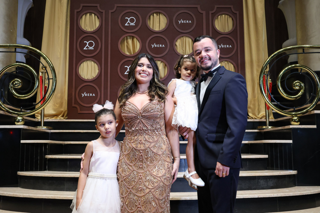 Carol Alves, Patrícia Alves, Elisa Alves E Romulo Alves