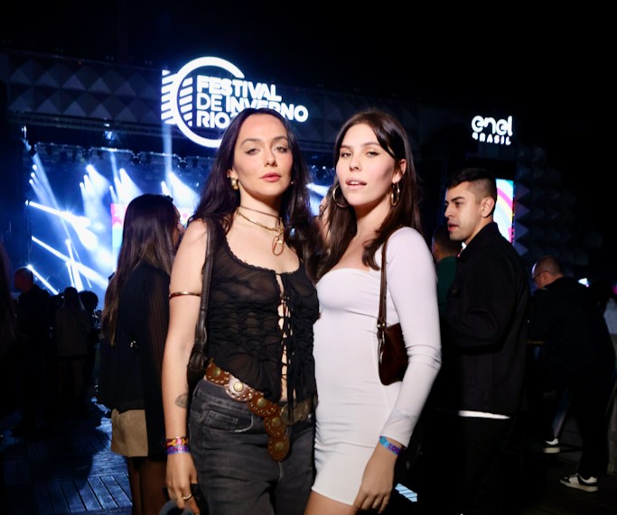 Carol Dias E Gabriela Medeiros