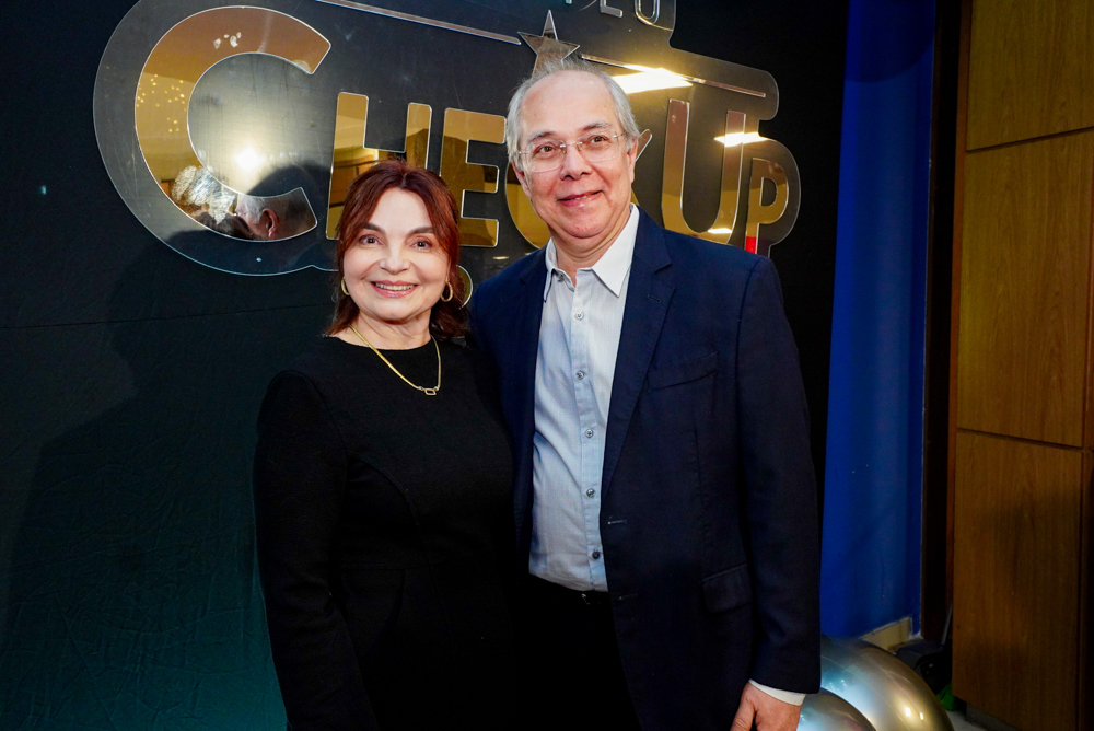 Christiane E Robério Leite