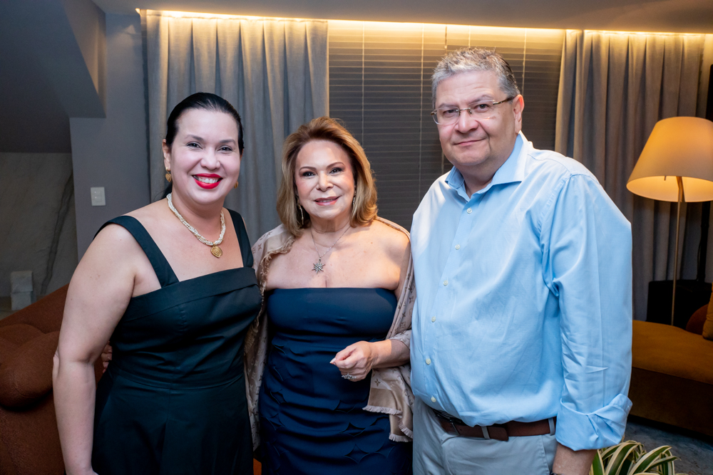 Christiane Leitão, Iracema Vale E Hélio Leitão (2)