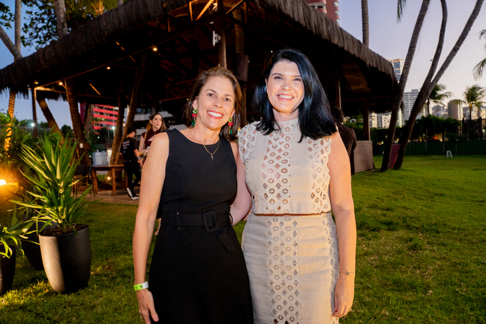 Cibele Parreiras E Adigelcia Fernandes (1)