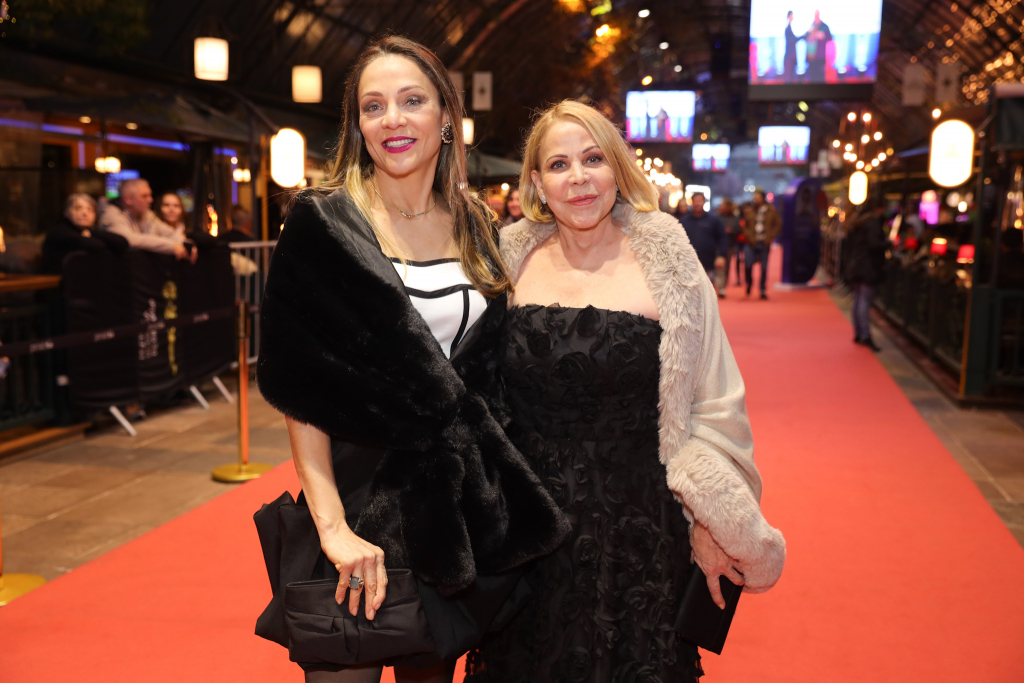 Claudete E Marcela Troiano