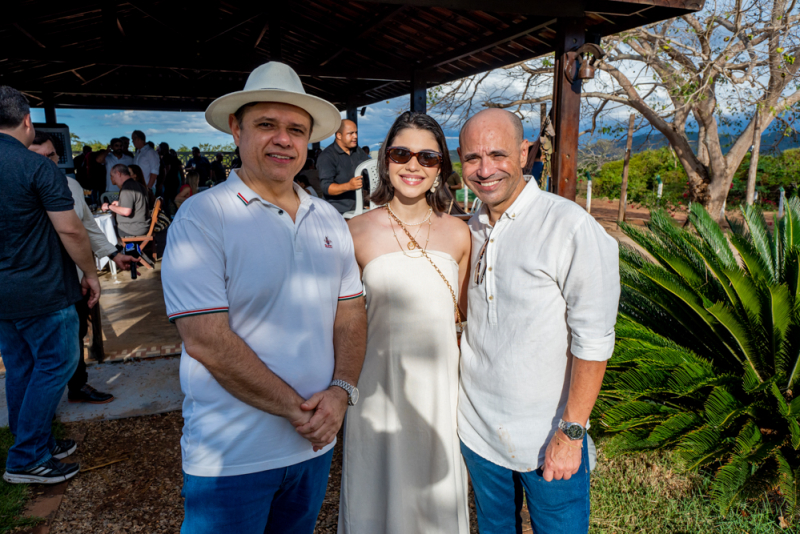 Em clima de campanha - Roberto Cláudio festeja 50 anos na Fazenda Gratidão