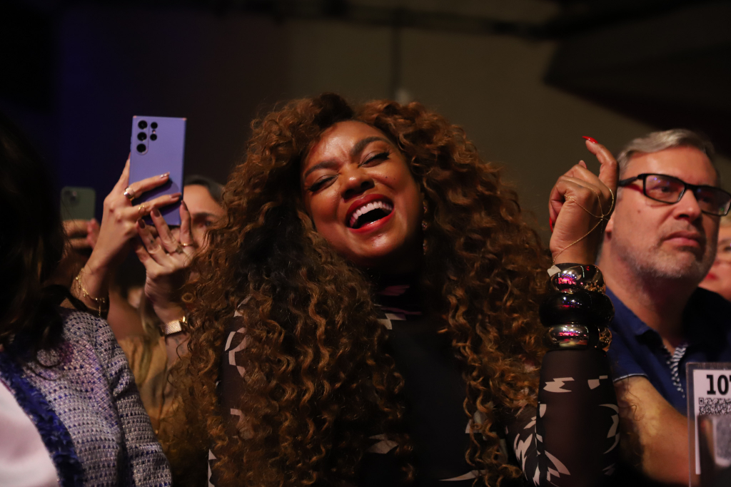 Cris Vianna Curtindo O Show