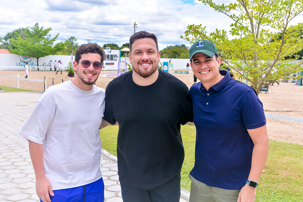 Daniel Mendonça, Davi Marques E Rômulo Dornelas