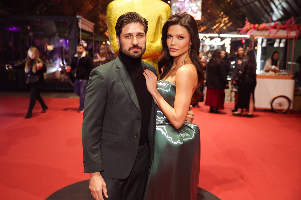 Daniel Rocha E Vitoria Strada