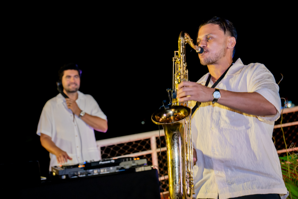 Dj Itaquê Figueiredo E Eddi Félix Sax (1)
