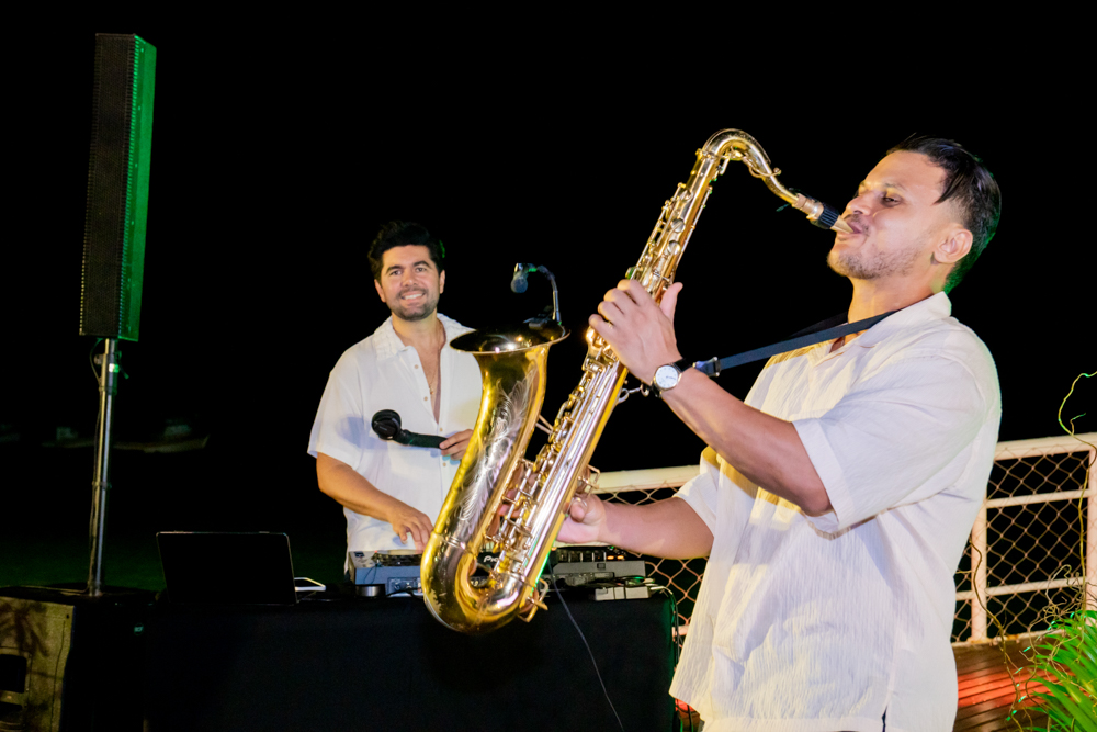 Dj Itaquê Figueiredo E Eddi Félix Sax (2)