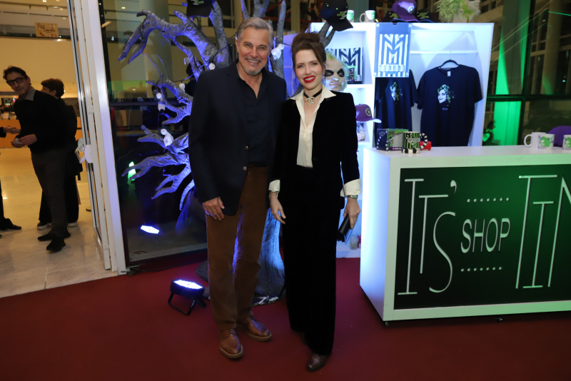 plateia de estrelas - Noite de glamour e diversão marca retorno de “Beetlejuice, o musical” aos palcos cariocas