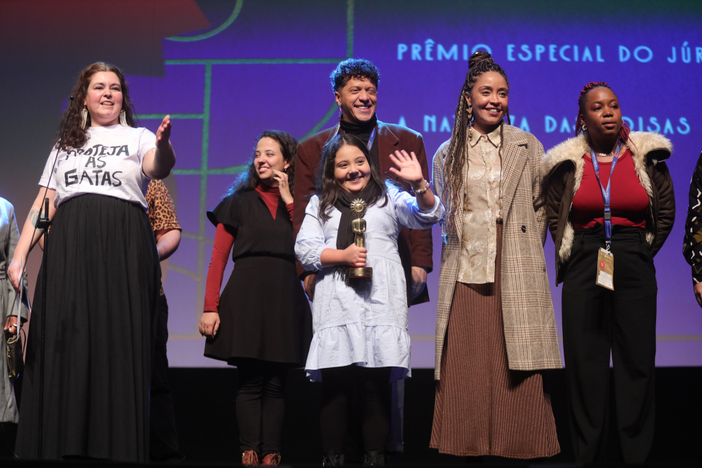 Elenco E Equipe Do Filme “a Natureza Das Coisas Invisíveis”