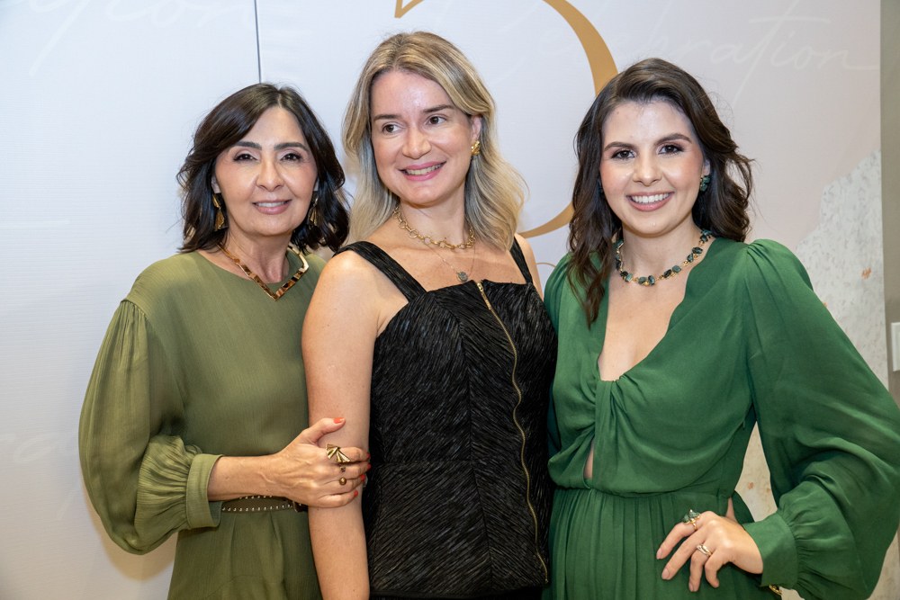 Eliane Gomes, Beatriz Rosa E Eloisa Gomes