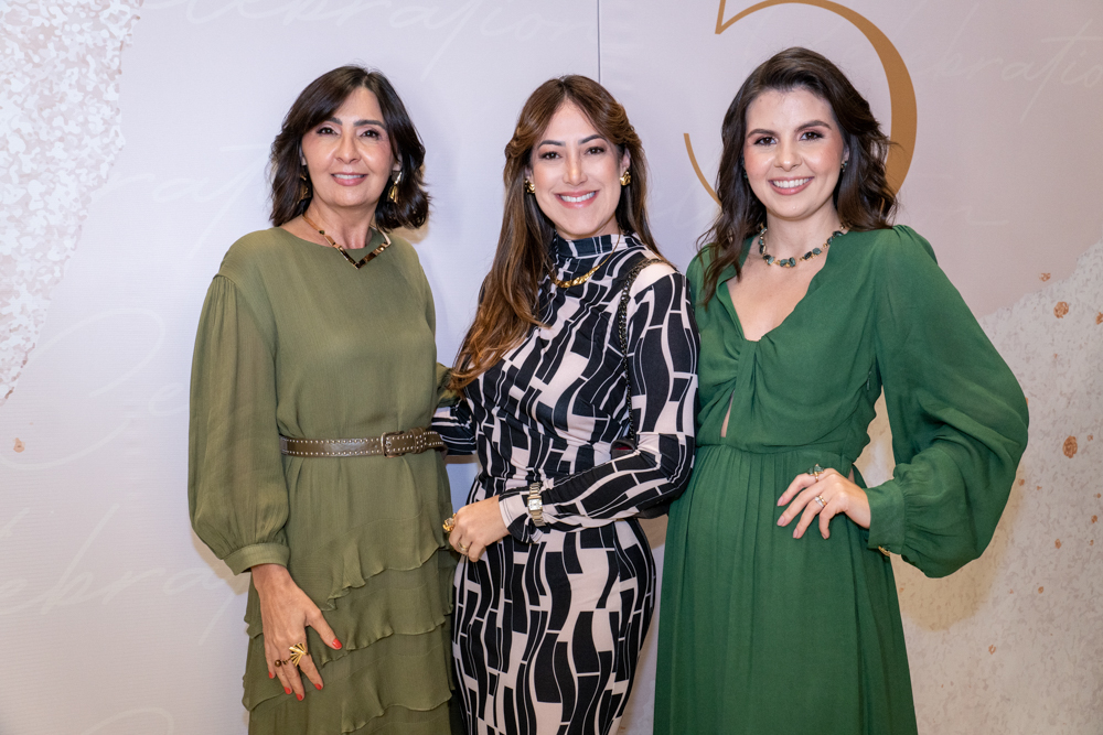 Eliane Gomes, Camila Coutinho E Eloisa Gomes