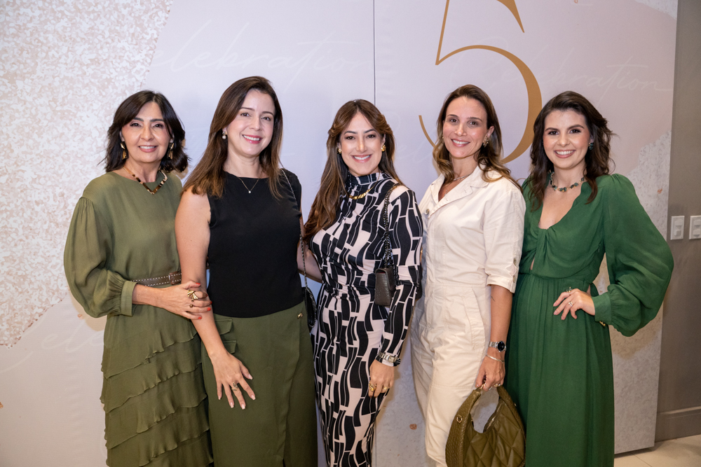 Eliane Gomes, Danielle Fontenelle, Camila Coutinho, Grace Maia E Eloisa Gomes