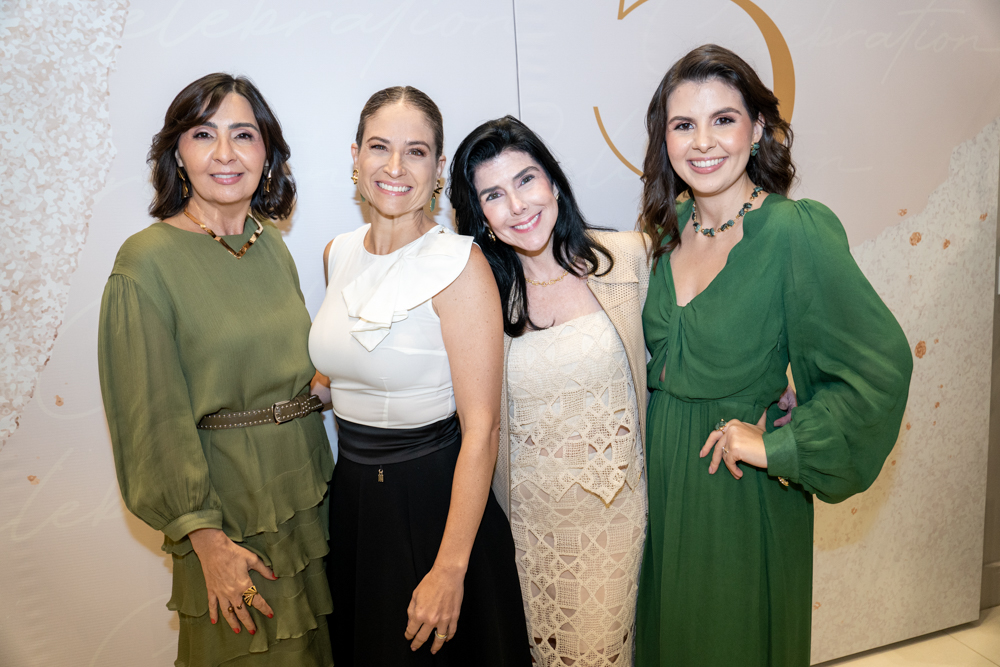 Eliane Gomes E Eloisa Gomes
